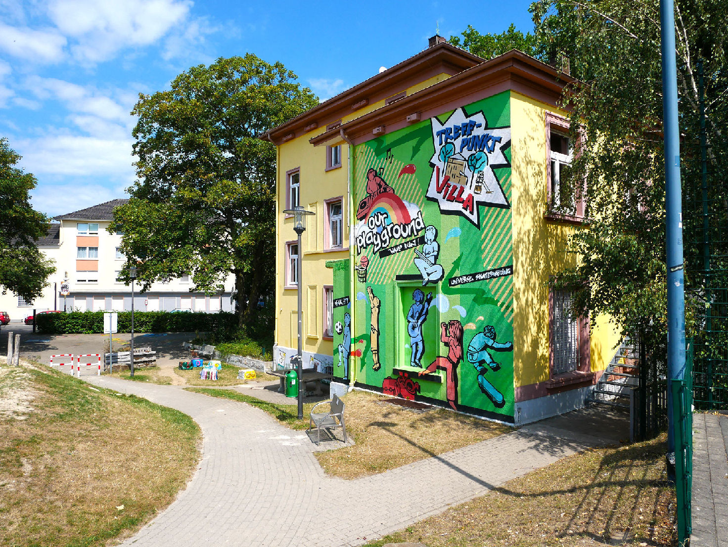 Der Treffpunkt Villa von außen